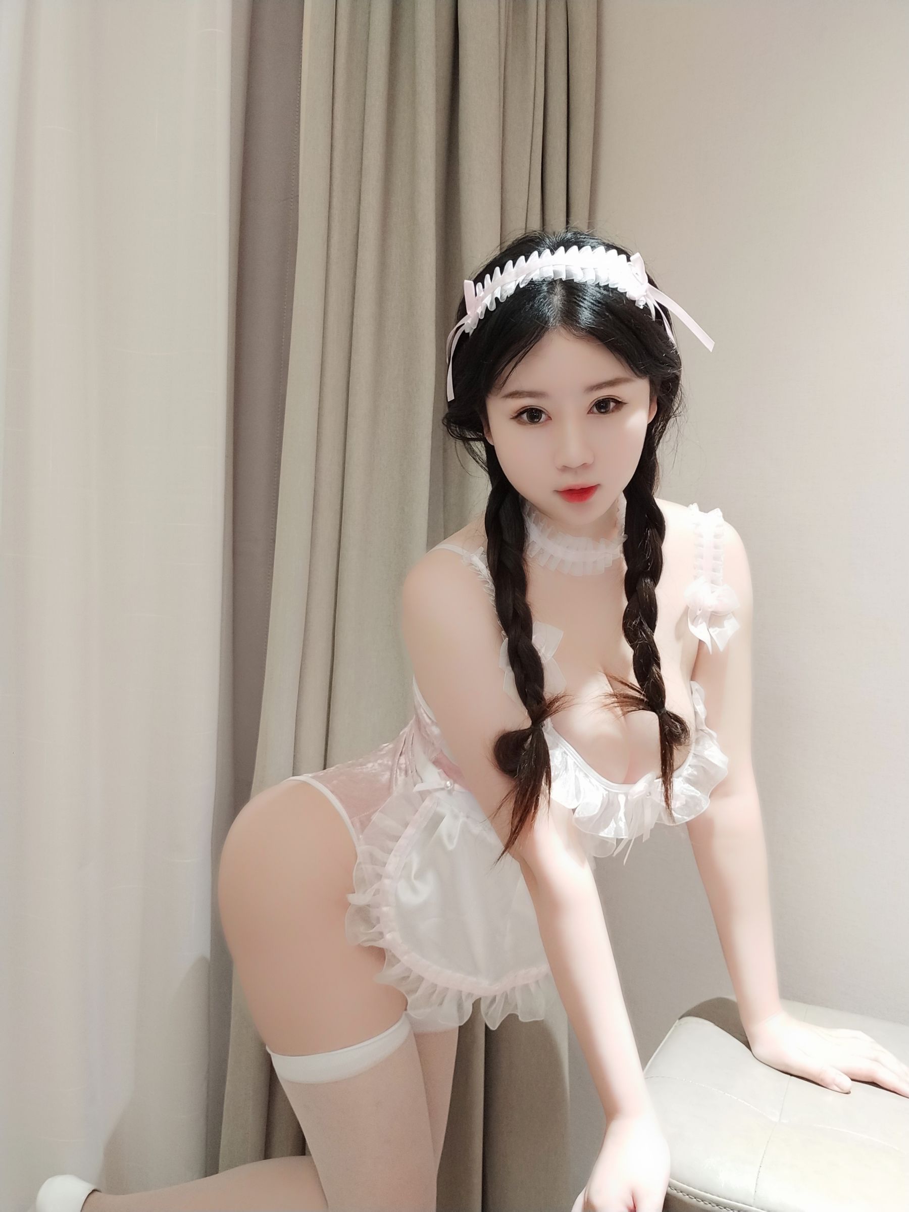 [Cosplay] Peach Girl is Yi Jiang - Winter Girlfriend