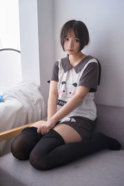 [Qinglan Film] VOL.012 Seda preta de linda garota de cabelos curtos