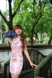 台湾の女の子Tangtang「Lin'sGardenClassical Cheongsam OutsidePhotograph」